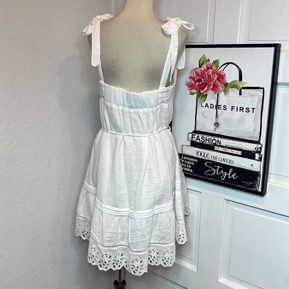 Kivari Isla White Cotton Mini Dress Size 6US - Picture 5 of 10